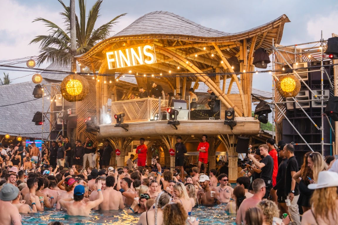 Finns Beach Club